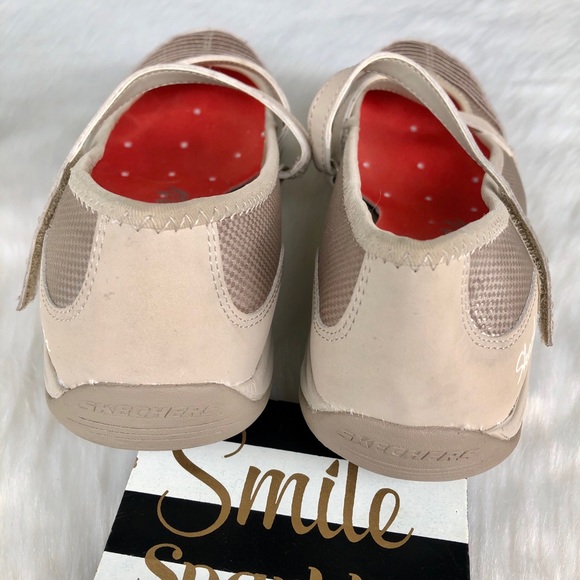 Sketchers Skid Free Sneakers Women’s Size 8 - Picture 4 of 8